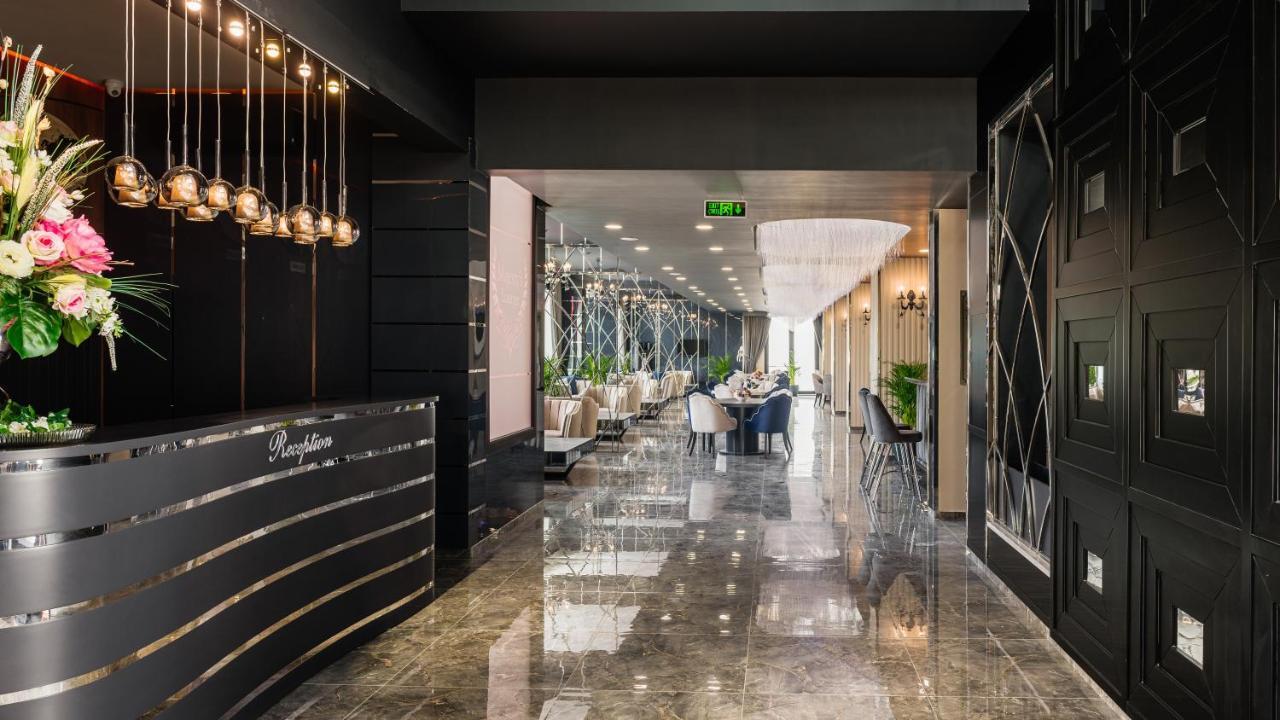 Royal Palace Hotel Nikosia Bagian luar foto