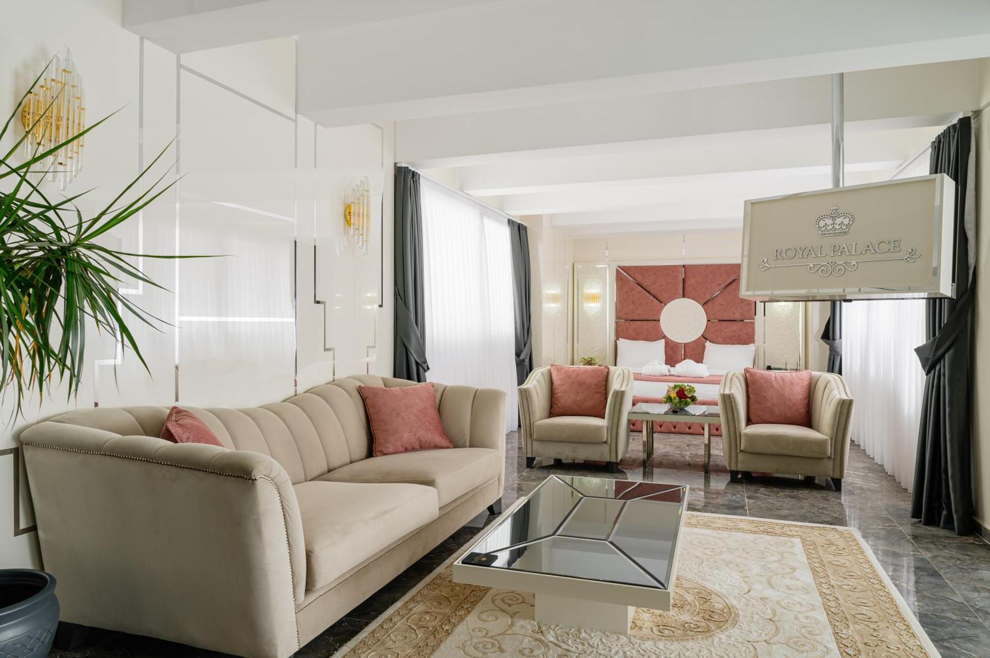 Royal Palace Hotel Nikosia Bagian luar foto