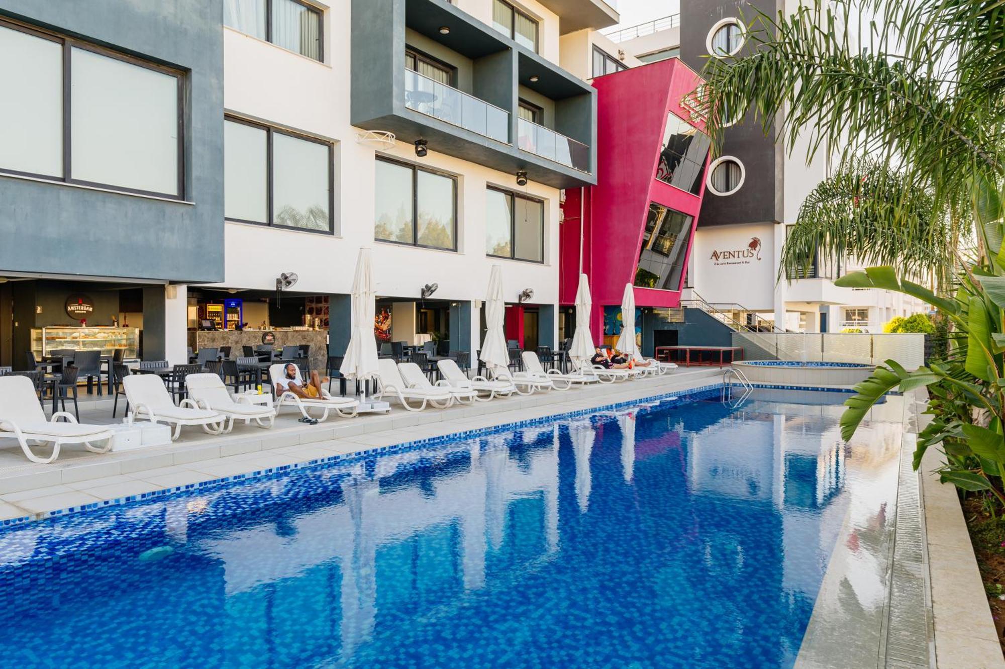 Royal Palace Hotel Nikosia Bagian luar foto